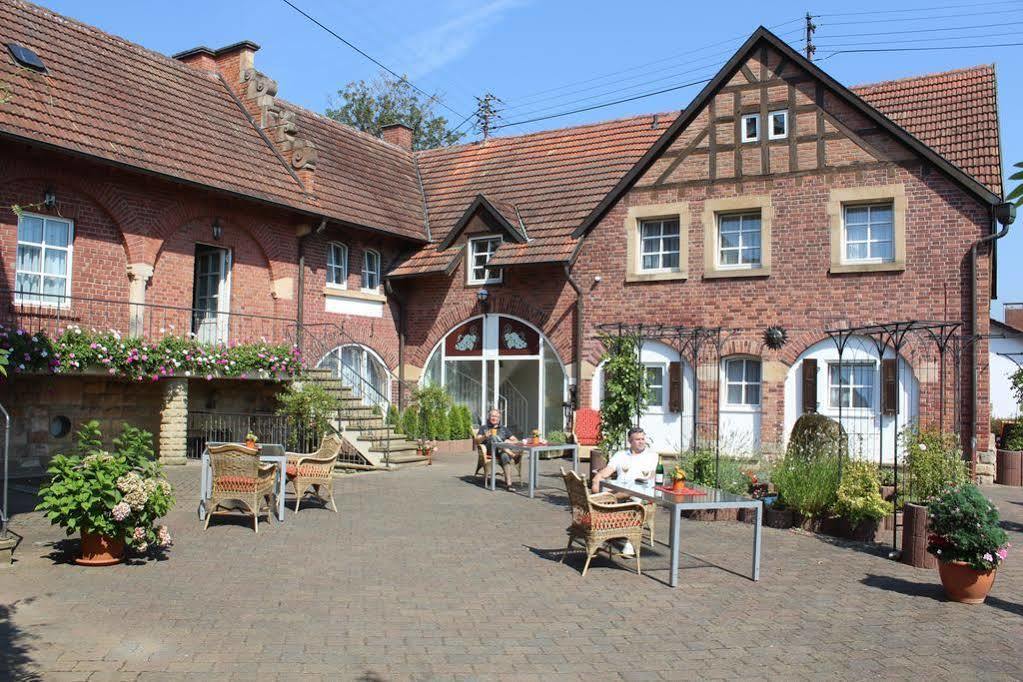 Landhotel Sonnenhof Siebeldingen Екстер'єр фото